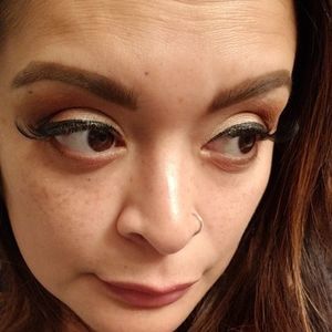 Meet your Posher, Yleana